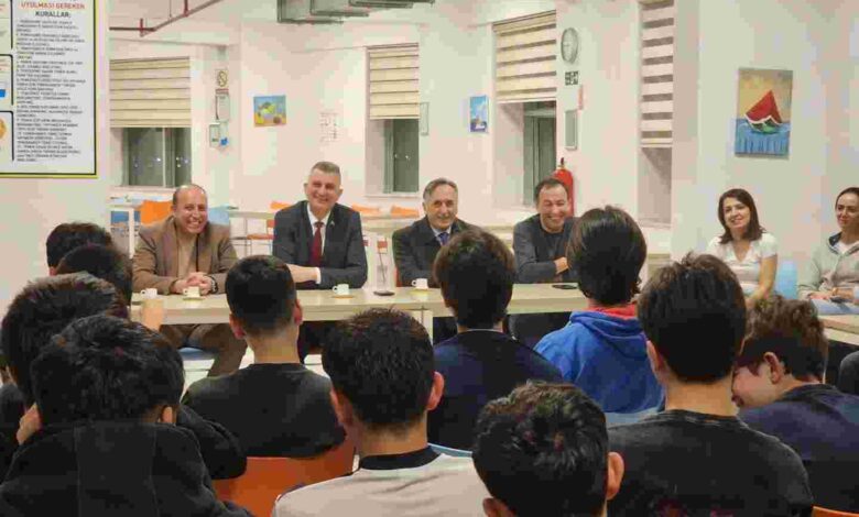 Başkan Sezer Ramazan Bereketini Gölcüklülerle Paylaşıyor