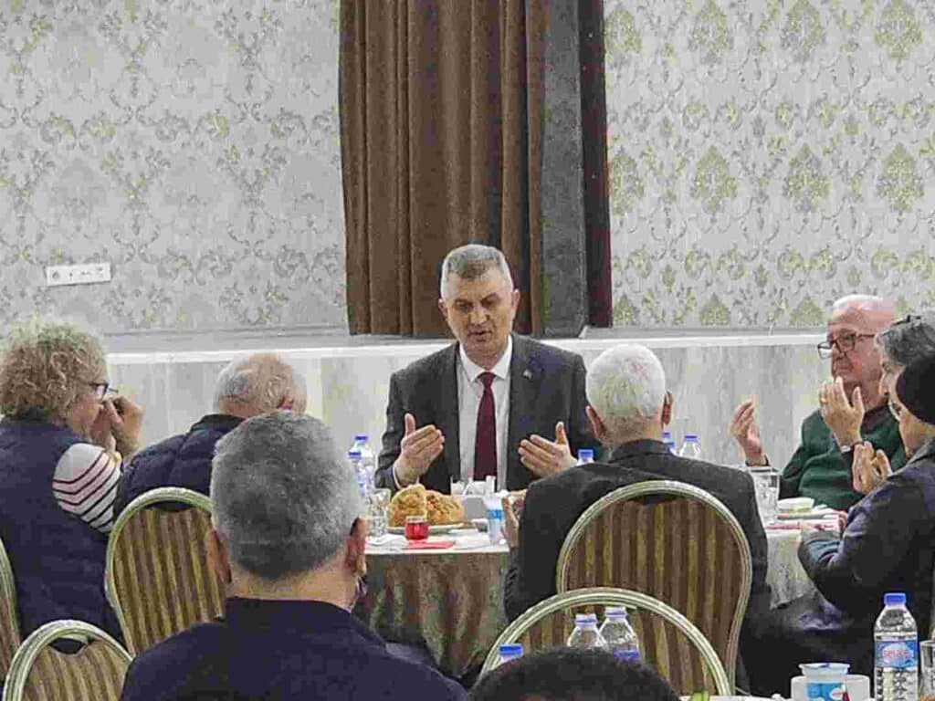 Başkan Sezer Şehit ve Gazi Aileleri ile İftarda Bir Araya Geldi