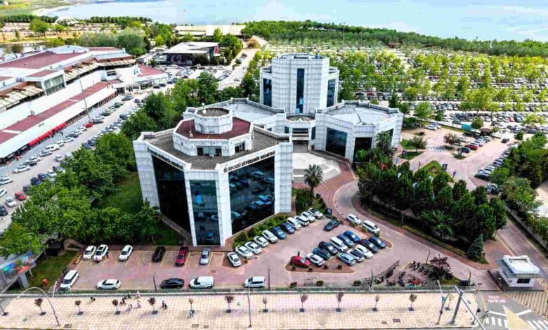 Başvuran her şehit ve gazi çocuğuna burs