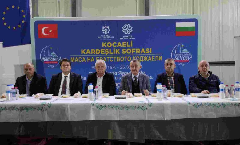 Büyükakın, Bulgaristan’daki “kardeşlik sofrasında” iftar yaptı