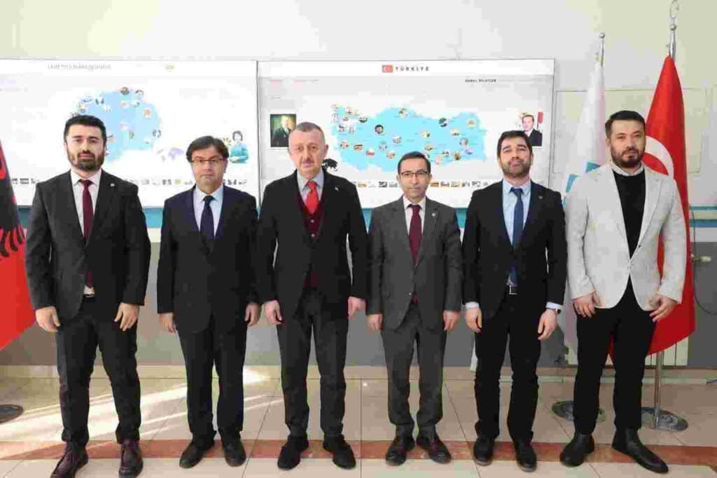 Büyükşehir, Kırçova ile kardeş şehir olacak