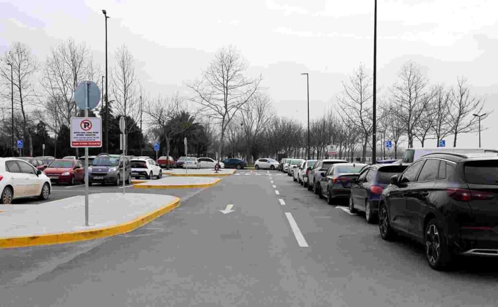 Vatandaşlar, 1 Mart Vapur İskelesi Otoparkı’na tam not verdi