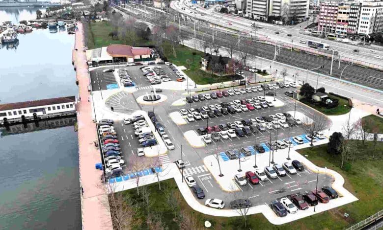 Vatandaşlar, 1 Mart Vapur İskelesi Otoparkı’na tam not verdi