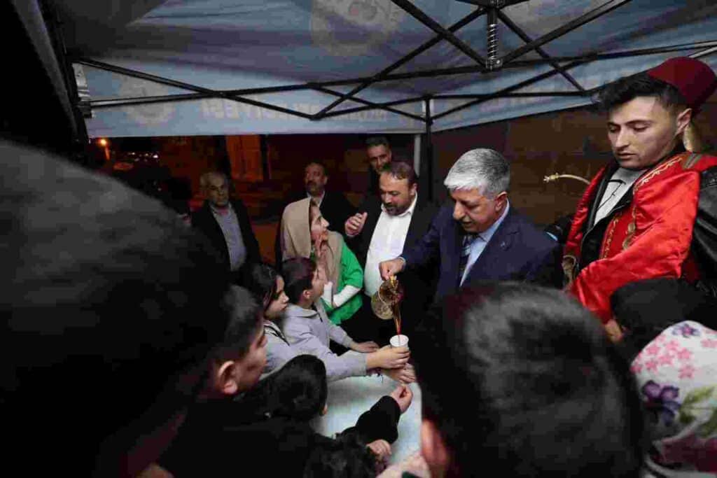 Dilovası’nda Ramazan’ın Manevi İklimi Camilerde Yaşanıyor