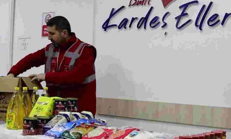 Gıda kolileri ihtiyaç sahiplerine ulaşıyor