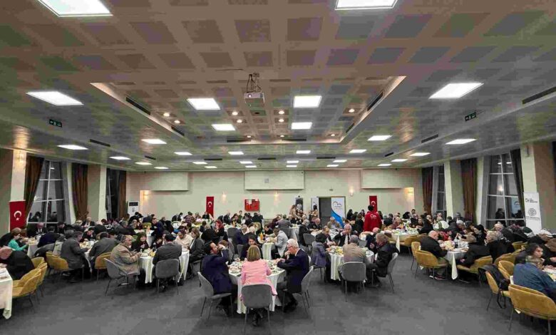 İzmit Belediyesi, şehit aileleri ve gazilerle iftar sofrasında buluştu