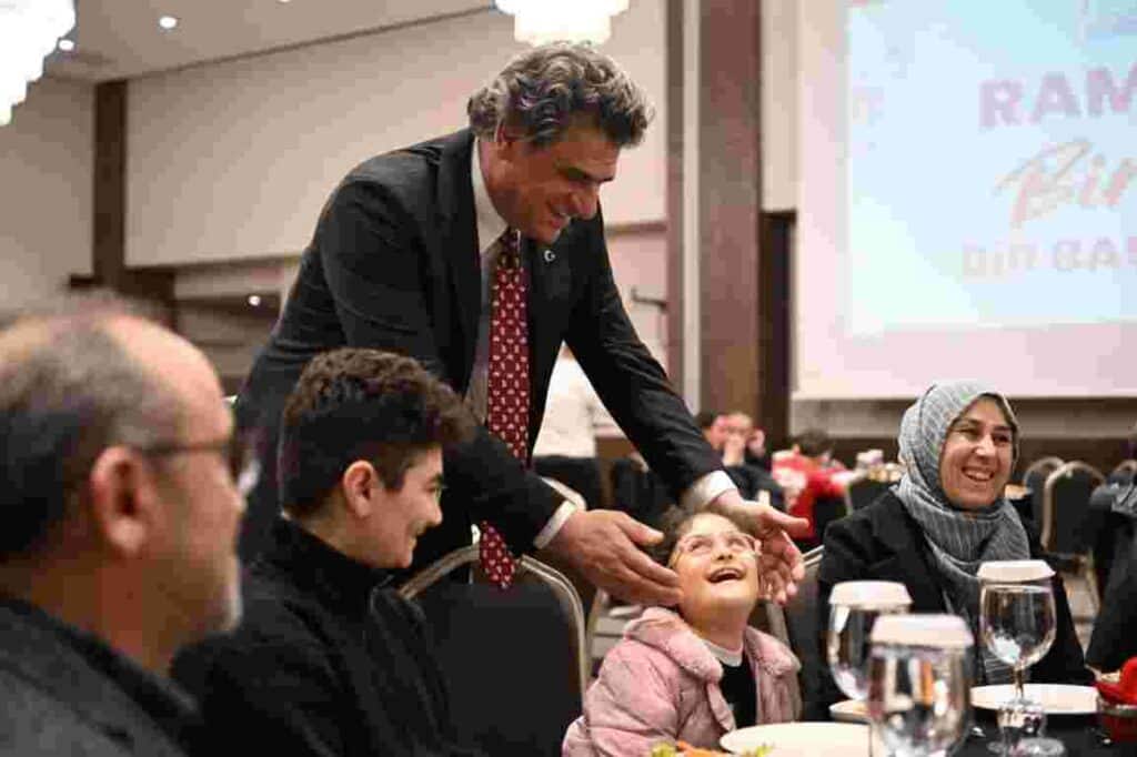 Kartepe’de Ramazan’ın İlk İftarında Şehit Aileleri ve Gazilerle Anlamlı Buluşma