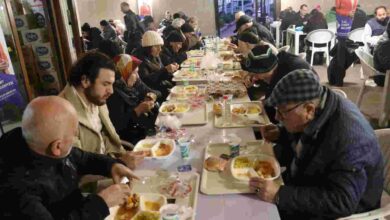 Kent Lokantalarında ücretsiz iftar hizmeti sürüyor