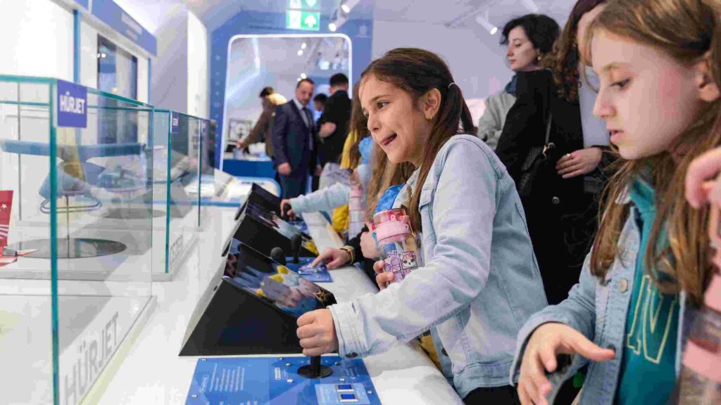 UçakPark 3 ayda 100 bin ziyaretçiyi ağırladı