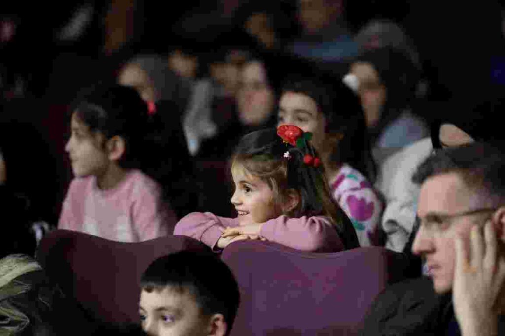 “Meraklı Civciv” Kartepe’de Sahne Aldı