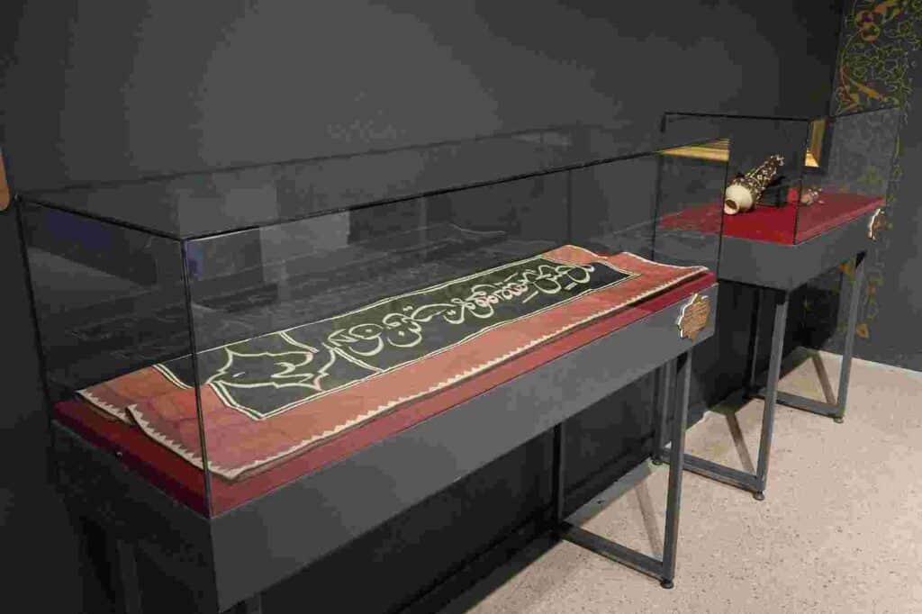 Mukaddes Emanetler ve Ramazaniyyeler Sergisi açıldı