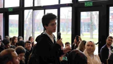 Yazar Alev Alatlı, adını taşıyan kütüphanede anıldı