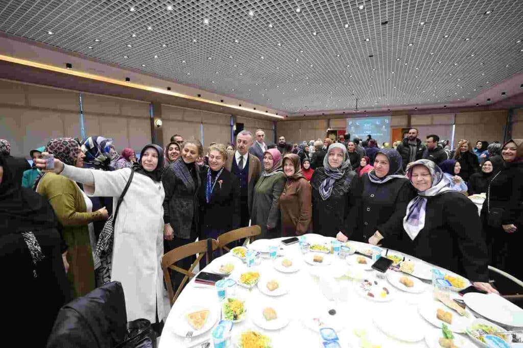 AK Partili kadınlardan “Kardeşlik İftarı”