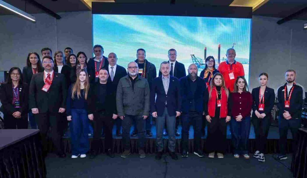 Başkan Büyükakın uluslararası gazetecilerle bir araya geldi