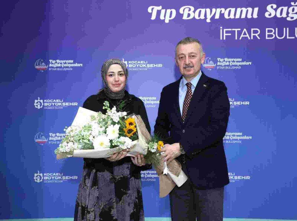 Başkan Büyükakın’dan sağlıkçılara teşekkür
