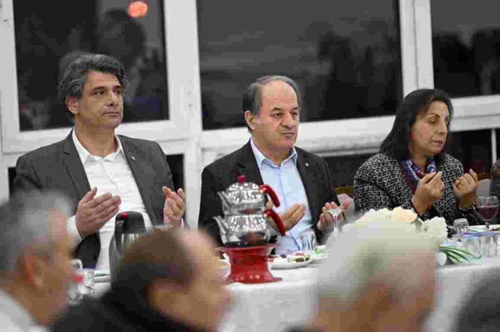 Başkan Kocaman, Muhtarlarla İftar Sofrasında Buluştu