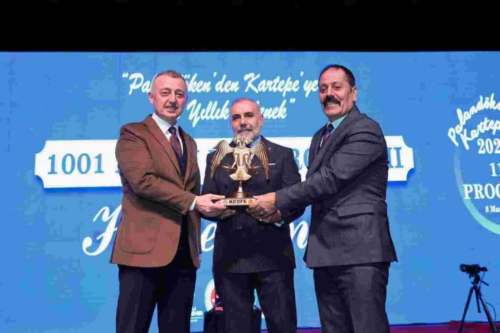 Büyükakın, 1001 Hatim’de Erzurumlularla buluştu