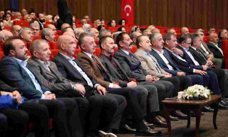 Büyükakın, 1001 Hatim’de Erzurumlularla buluştu