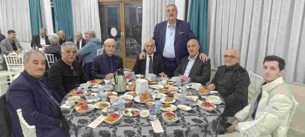 Erzurumlular Vakfı, eğitimin mimarlarını iftar sofrasında ağırladı