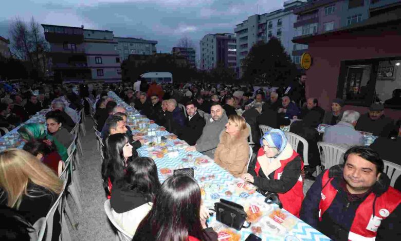 Fatma Başkan Gebzeli vatandaşlarla iftar sofrasında buluştu