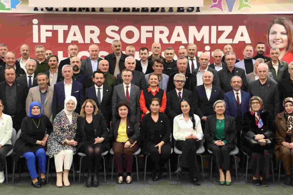 Fatma Başkan muhtarlarla birlik ve dayanışma sofrasında buluştu