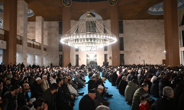 Kartepe Meydan Camii’nde Manevi Buluşma