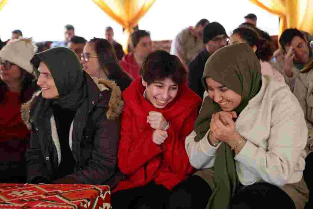 Gönüllerde Köprü Kuran Ziyaret