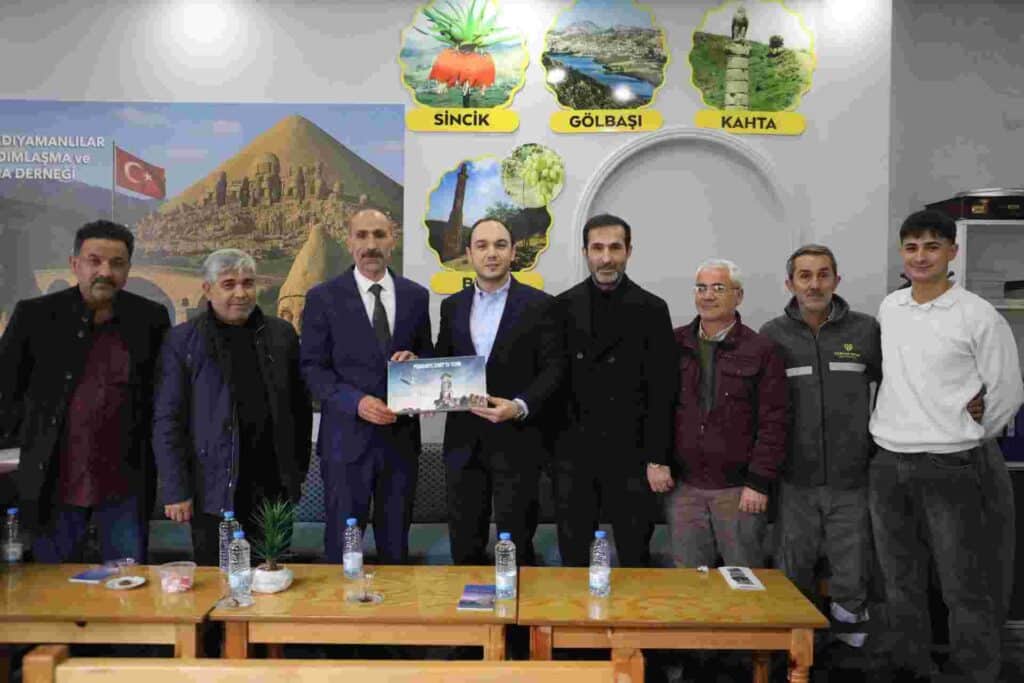 İzmit Belediyesinden derneklere ziyaret turu