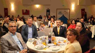 İzmit Belediyesinden şehit aileleri ve gazilere vefa sofrası