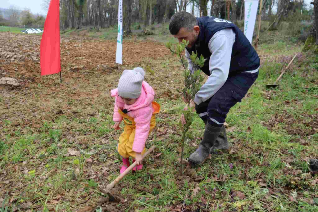 İzmit’te miniklerden doğaya anlamlı dokunuş
