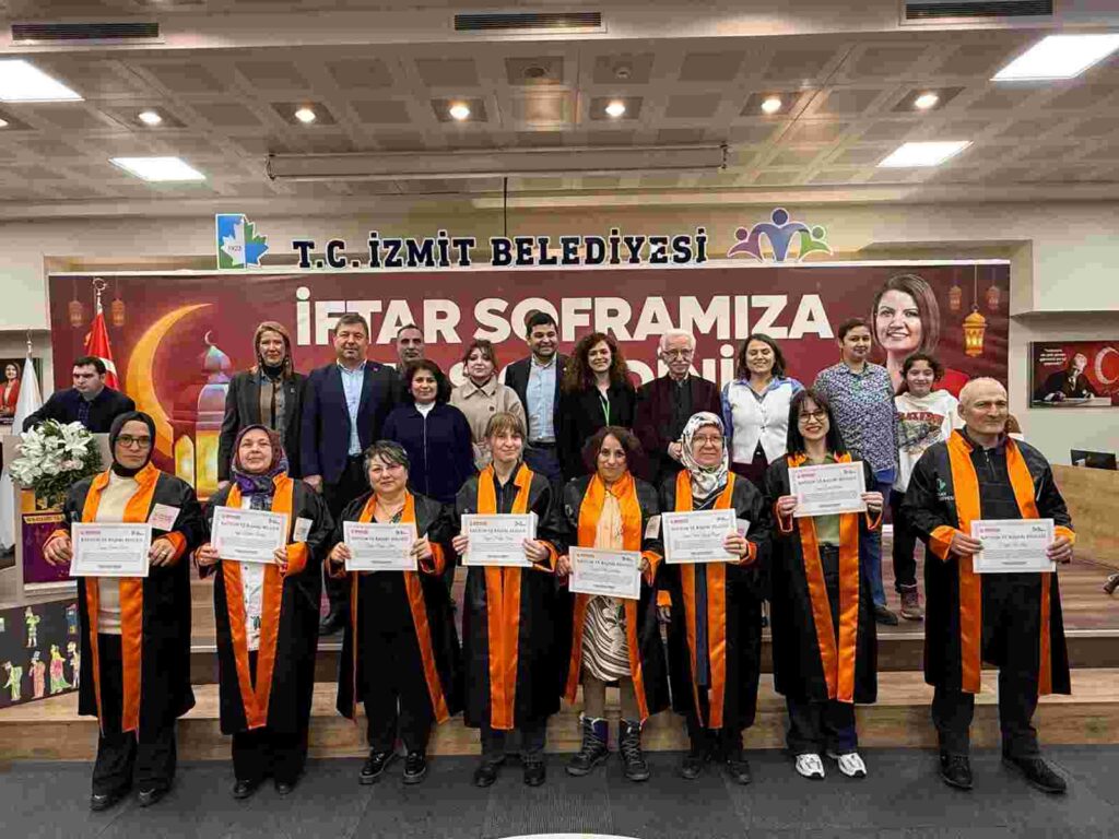 İzmit’te özel bireyler ve aileleri iftar sofrasında buluştu