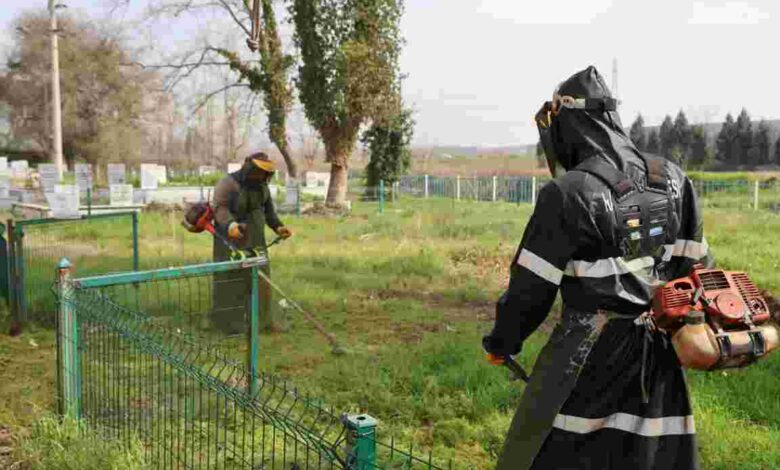 Kartepe de Mezarlıklar Bayram Ziyaretine Hazırlanıyor