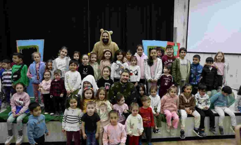 Kartepe’li Çocuklar Tiyatro ve Eğlenceyle Buluştu