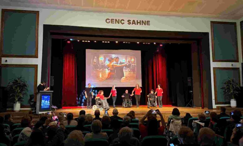 Kocaeli’de “Engelsiz Sanat” büyüledi