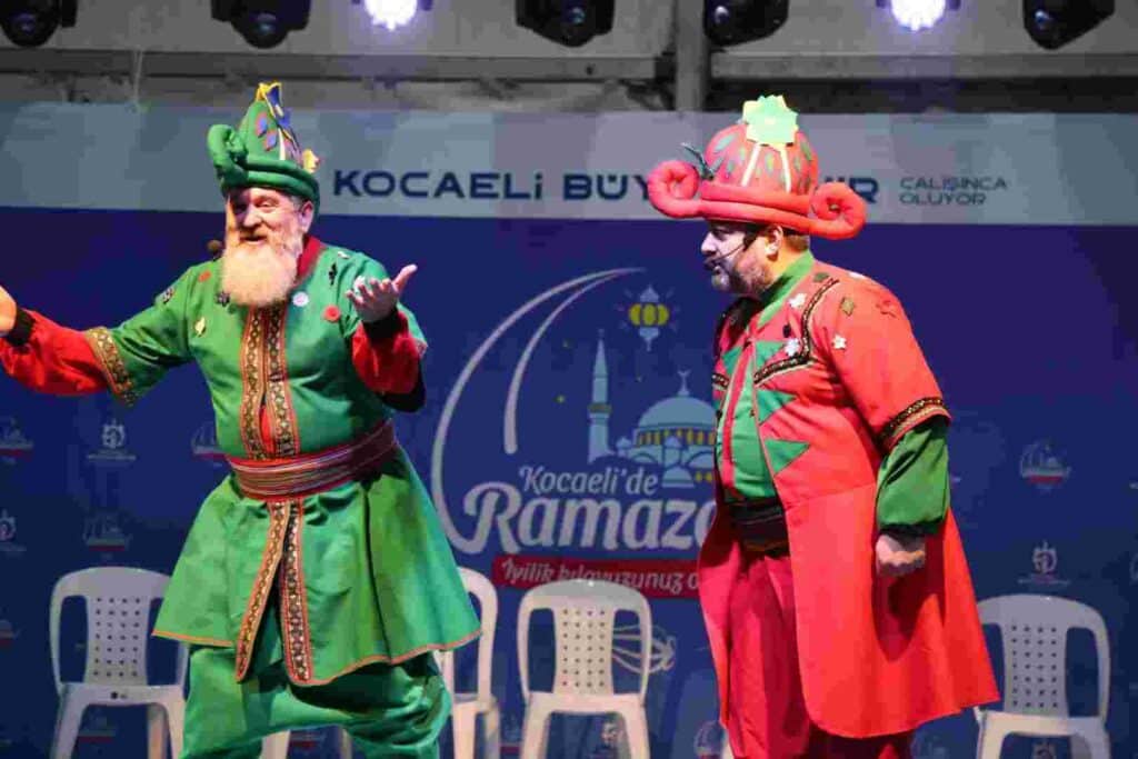 “Nerede o eski Ramazanlar” diyenler Gebze Kent Meydanı’na koştu