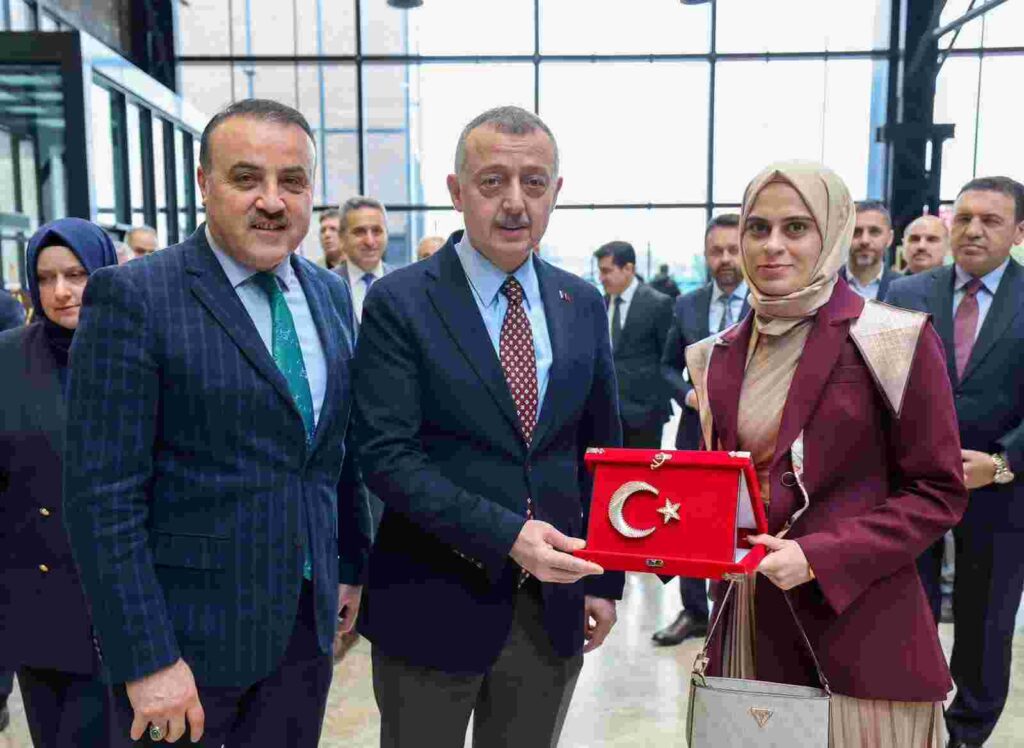 Başkan Büyükakın: “İnsanlığın kurtuluşu O’nun (S.A.V.) yolundan gitmekle olacak”