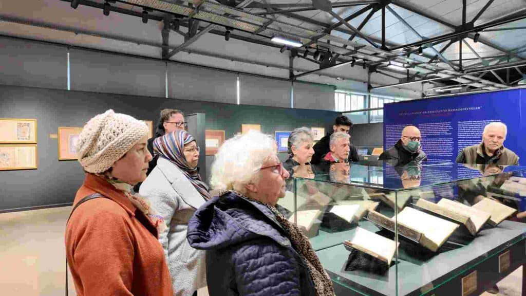 Saygınlar’dan Mukaddes Emanetler Sergisi’ne ziyaret