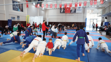Derince'de Aileler Sporda Buluşuyor