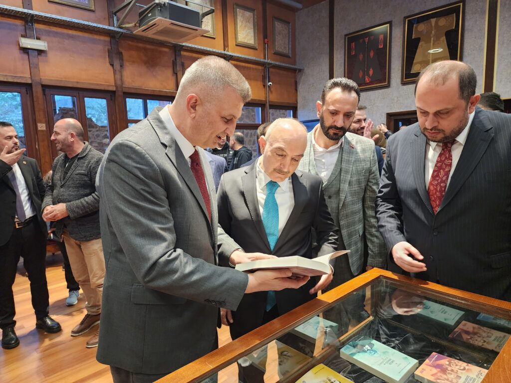 Gölcük’te “Türkiye Yüzyılı Vizyonu” Programı Düzenlendi