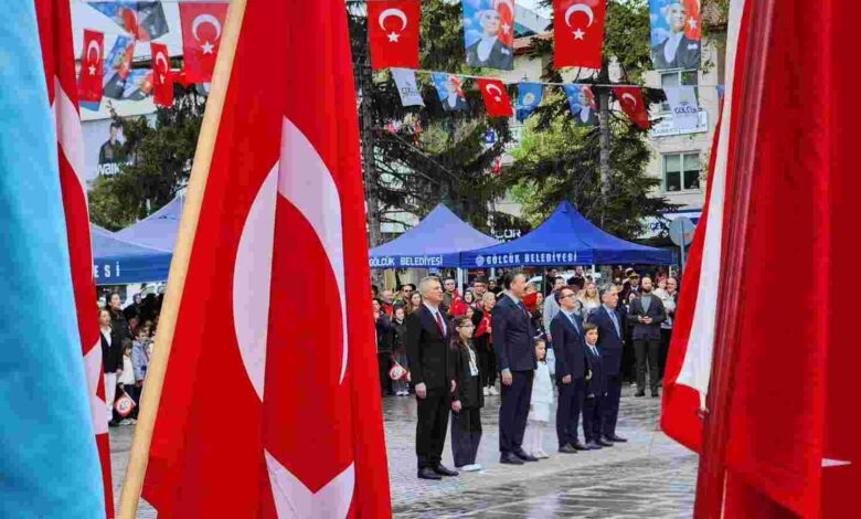 23 Nisan Ulusal Egemenlik ve Çocuk Bayramı Gölcük’te Törenle Kutlandı