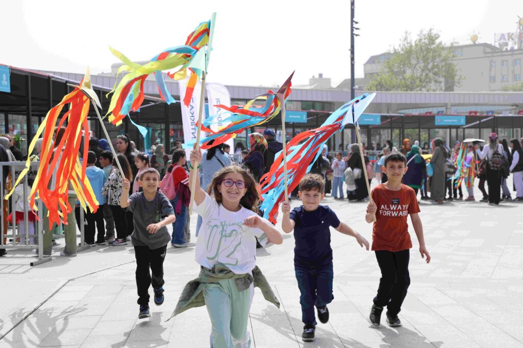 23 Nisan coşkusu çocuklarla paylaşılacak