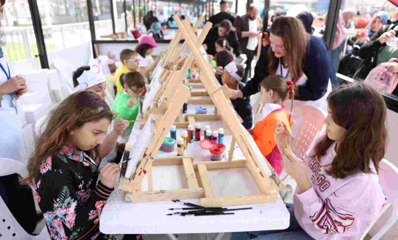 23 Nisan coşkusu çocuklarla paylaşılacak