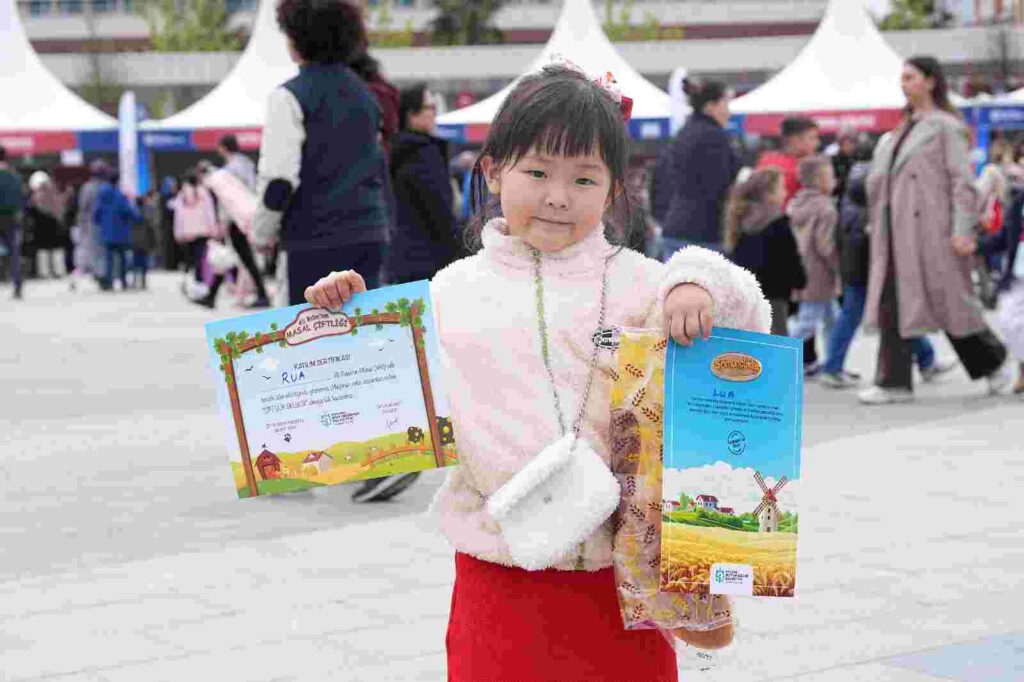 23 Nisan coşkusu sınırları aştı