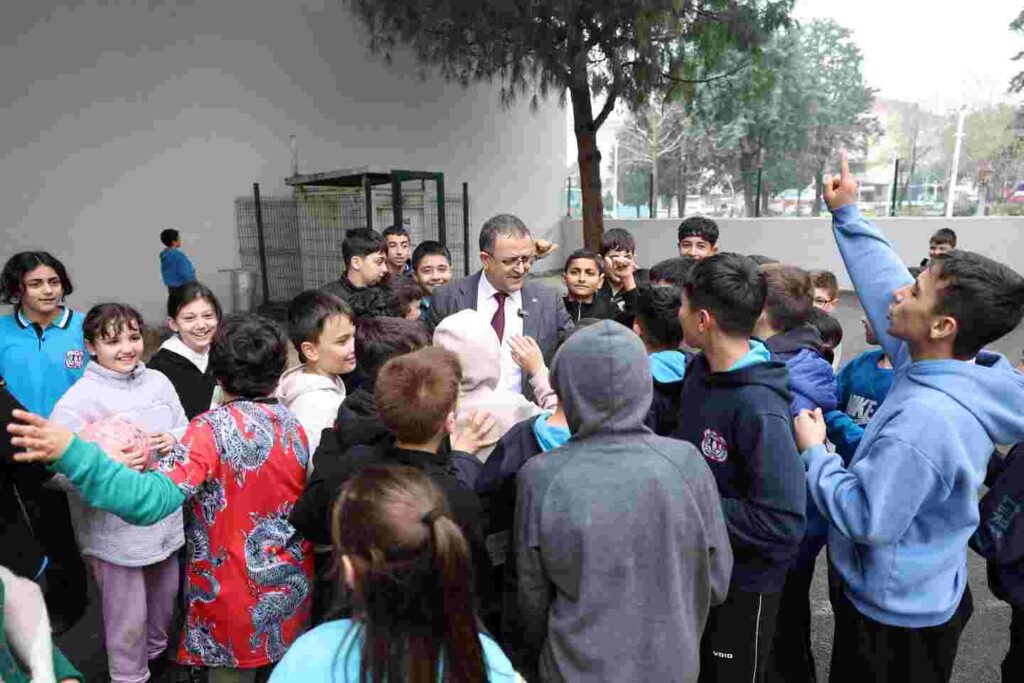 Başkan Gökçe: “Eğitime Desteğimiz Sürecek”