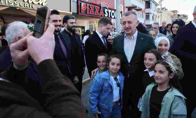 Başkan Büyükakın esnafları yalnız bırakmıyor