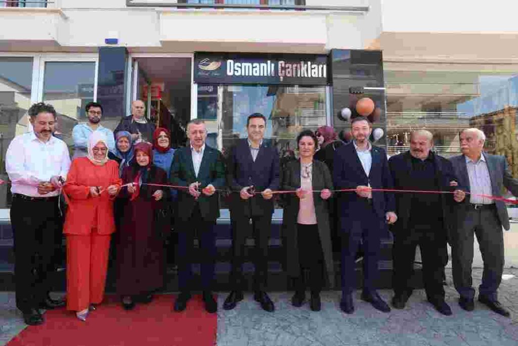 Başkan Büyükakın esnafları yalnız bırakmıyor