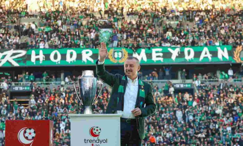 Büyükakın, Kocaelispor’un 60. yılını kutladı