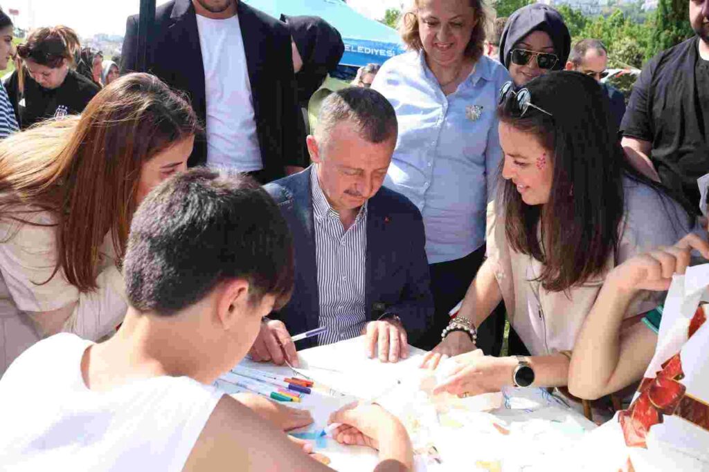 Büyükşehir’den kadınlara çok yönlü destek