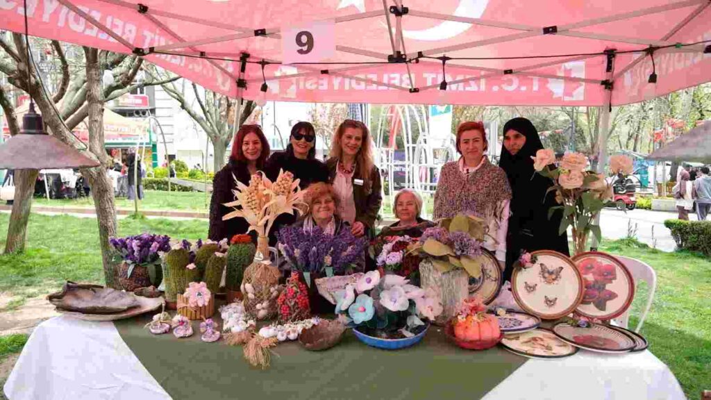 Dünya Sanat Günü İzmit’te coşkuyla başladı 