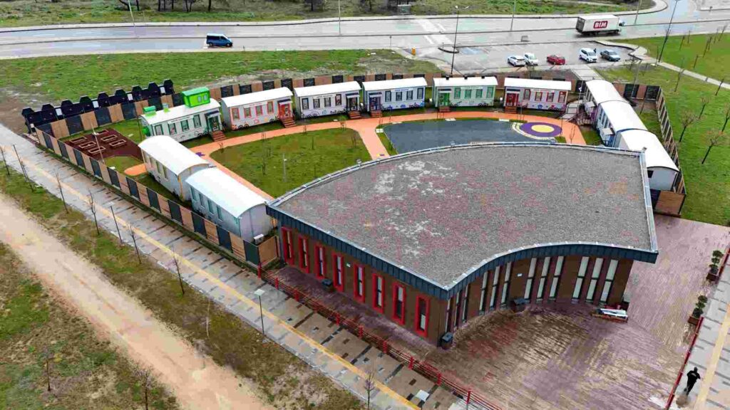 Gebze Lokomotif Çocuk Köyü hizmete giriyor